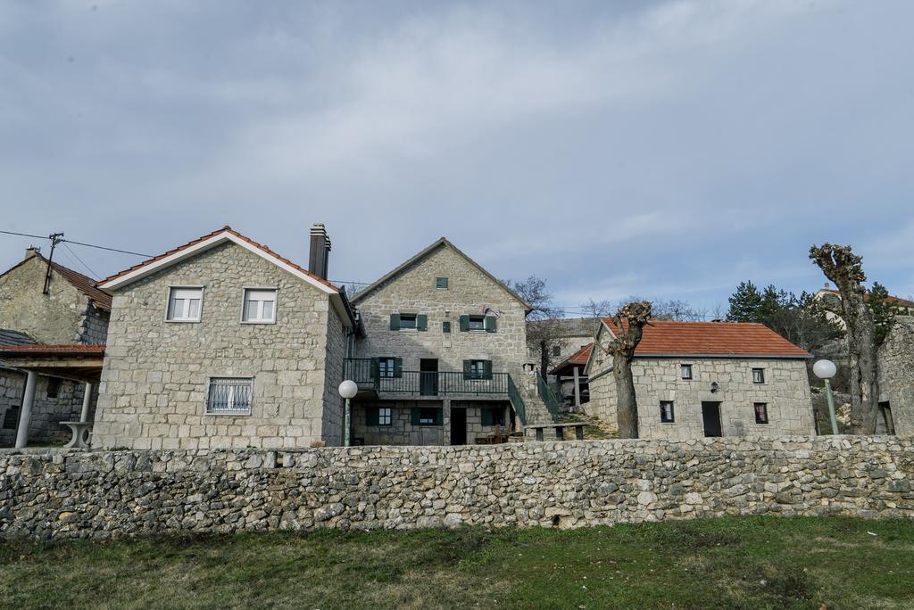 Apartman Studio Zdravko Eco Village Imotski Buitenkant foto